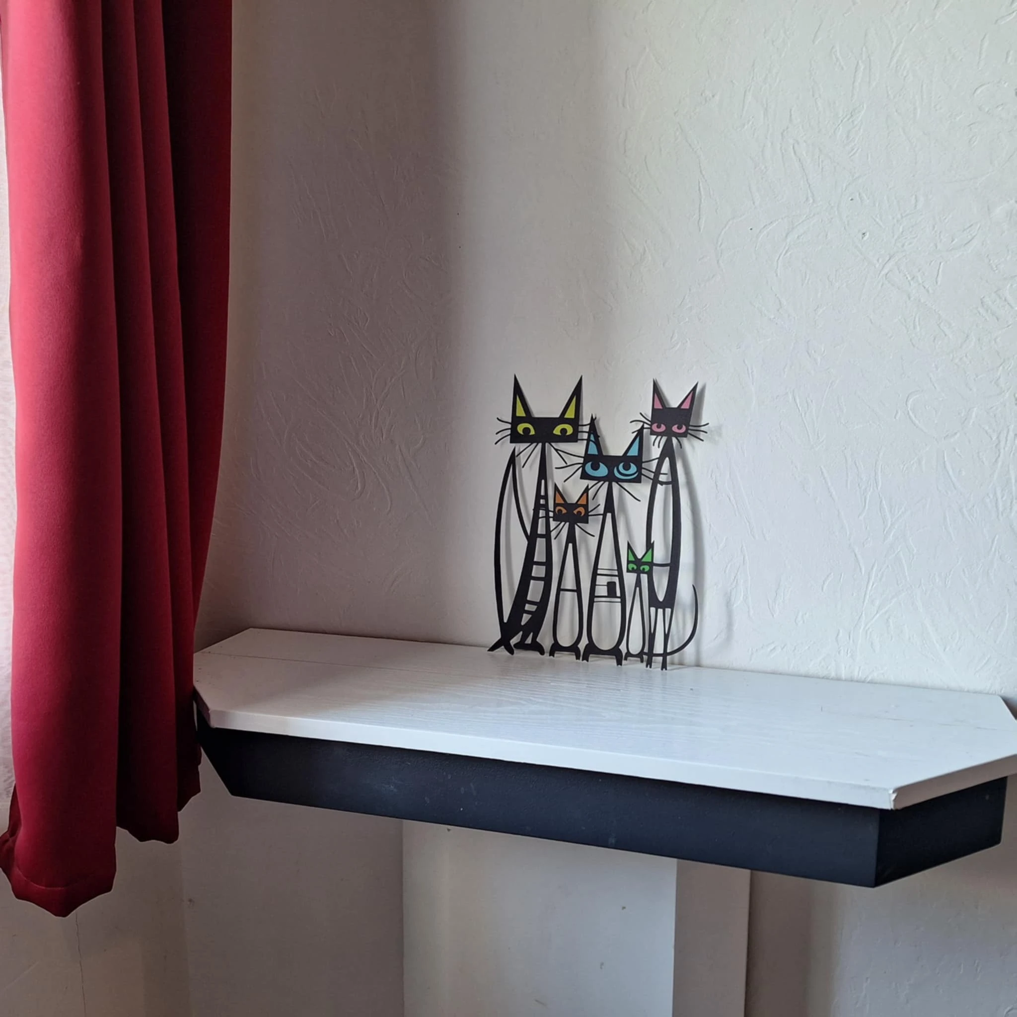 Muurplaat “Familie katten” – Metaalkunst en katachtige tederheid – photo 4